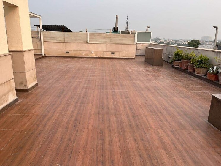 Terrace, greater kailash i 3 Bedroom 3700 Sq.Ft. Builder Floor In Greater Kailash I Delhi 9384023