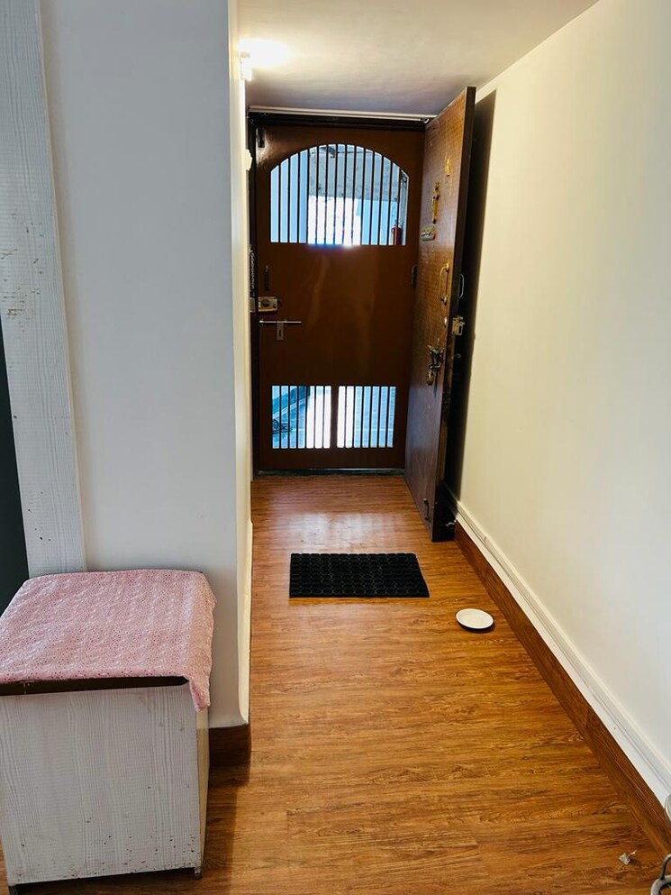 undefined, sindhi-society 2 Bedroom 750 Sq.Ft. Apartment In Chembur Mumbai 9384008