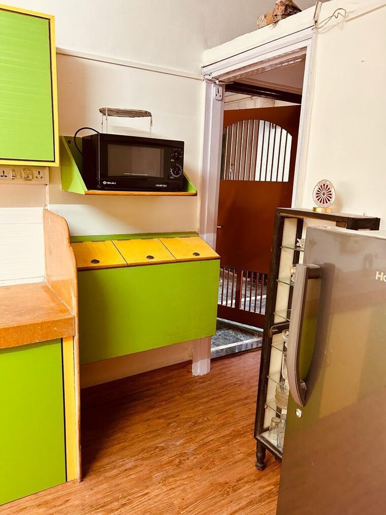 Kitchen, sindhi-society 2 Bedroom 750 Sq.Ft. Apartment In Chembur Mumbai 9384008