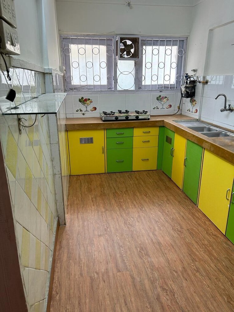 Kitchen, sindhi-society 2 Bedroom 750 Sq.Ft. Apartment In Chembur Mumbai 9384008