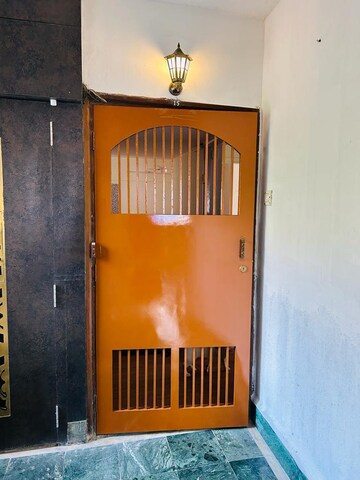 Furnished Amenities in 2 BHK Apartment at Sindhi Society, Chembur – for Rent