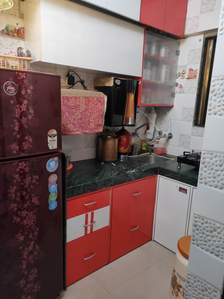 Kitchen, tolaram-building 2 Bedroom 750 Sq.Ft. Apartment In Chembur Mumbai 9384013