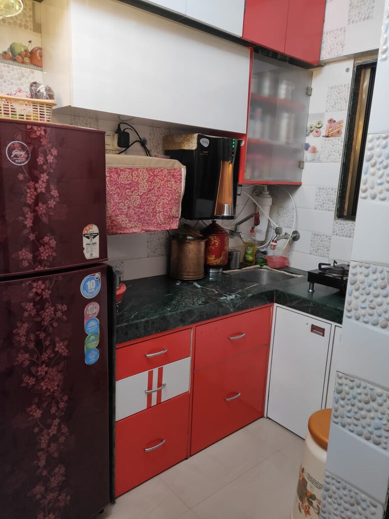 Kitchen, tolaram-building 2 Bedroom 750 Sq.Ft. Apartment In Chembur Mumbai 9384013