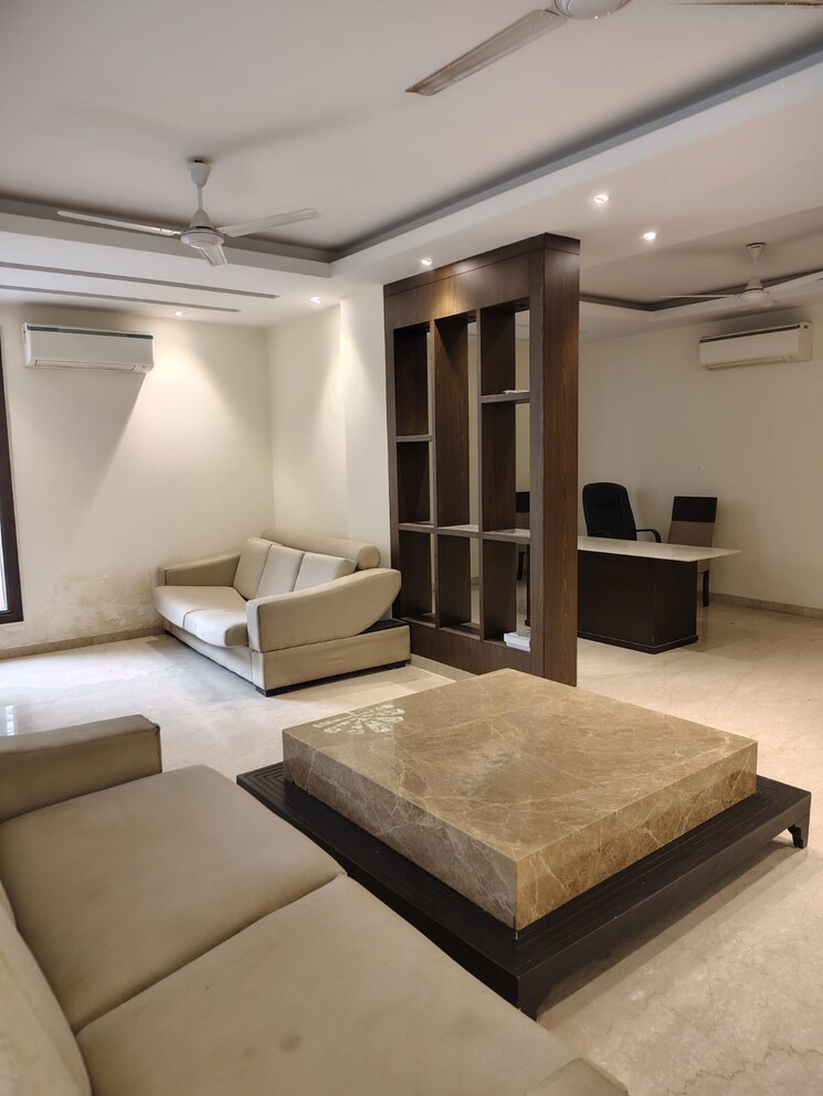 Living Room, dlf-city-phase-v 3 Bedroom 2400 Sq.Ft. Builder Floor In Dlf Phase V Gurgaon 9384031