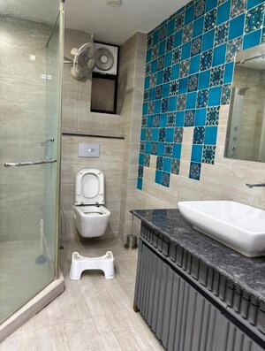 Bathroom in 3 BHK Builder Floor at DLF City Phase V, Dlf Phase V – for Rent