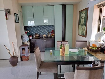 Team Area in 2 BHK Apartment at Versova Heaven CHS, Andheri West – for Sale