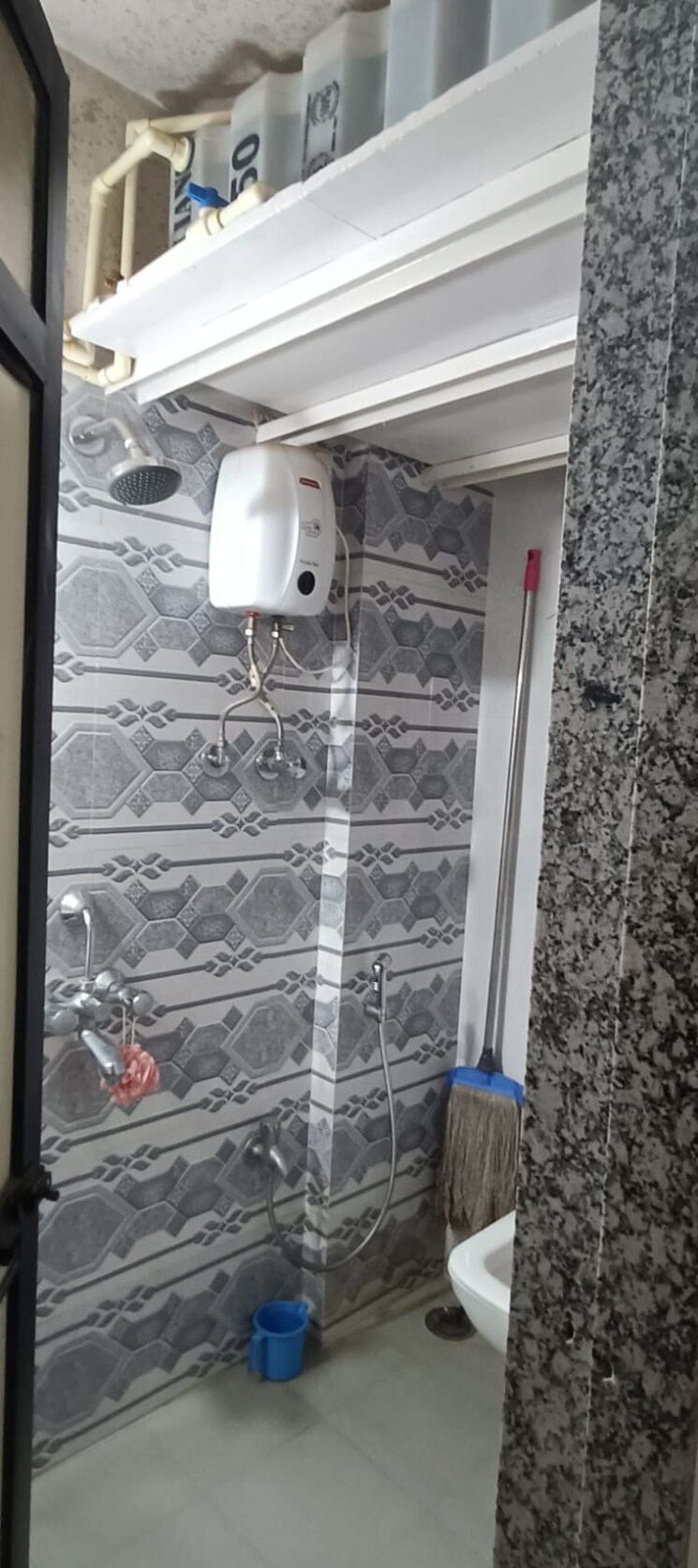 Bathroom, ghatkopar east 2 Bedroom 650 Sq.Ft. Apartment In Ghatkopar East Mumbai 9384049