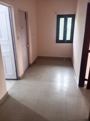 Room in 2 BHK Villa at RWA Apartments Sector 26, Sector 26 – for Rent