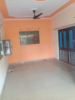2 BHK Villa For Rent in RWA Apartments Sector 26, Sector 26