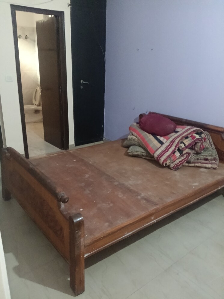 Bedroom, rwa-apartments-sector-26 2 Bedroom 112 Sq.Mt. Villa In Sector 26 Noida 9384056