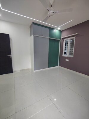 Room in 3 BHK Apartment at Rajapushpa Provincia, Narsingi – for Rent