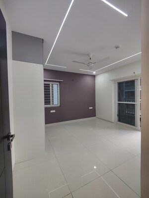 Room in 3 BHK Apartment at Rajapushpa Provincia, Narsingi – for Rent