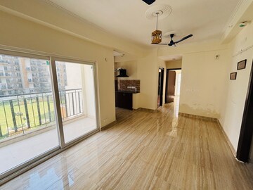 Room in 3 BHK Apartment at Amrapali Terrace Homes, Tech Zone 4 Greater Noida – for Rent