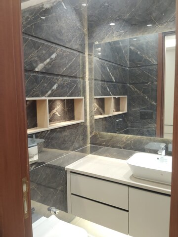 Bathroom in 3 BHK Builder Floor at Safdarjung Enclave – for Rent