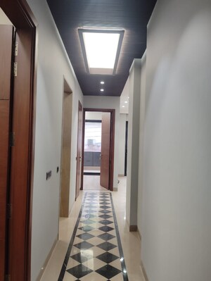 Building Lobby in 3 BHK Builder Floor at Safdarjung Enclave – for Rent