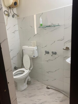 Bathroom in 1 BHK Apartment at Vasant Kunj – for Sale