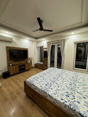 Master Bedroom in 2.5 BHK Builder Floor at Greater Kailash ii – for Rent