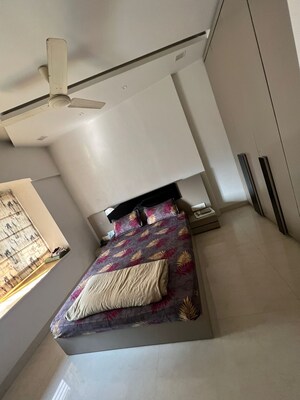 Bedroom in 2 BHK Apartment at Utsav CHS Andheri, Andheri West – for Rent