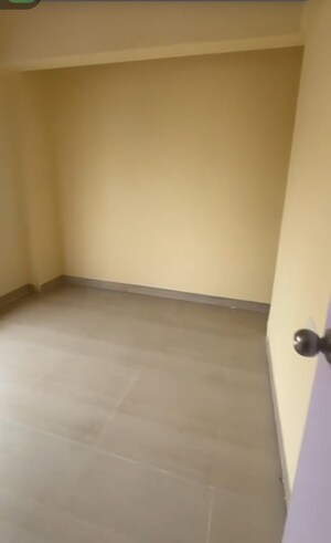 Room in 2 BHK Apartment at Moreshwar Kamal, Kolshet – for Rent