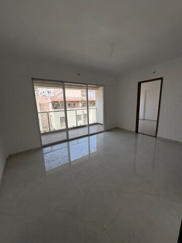 Room in 2 BHK Apartment at Shree Ganesh Atlantis, Baner – for Rent