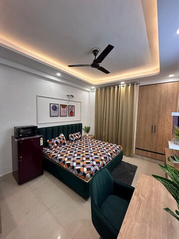 Bedroom in 1 BHK Apartment at Ansal Celebrity Suites, Sector 2 – for Rent