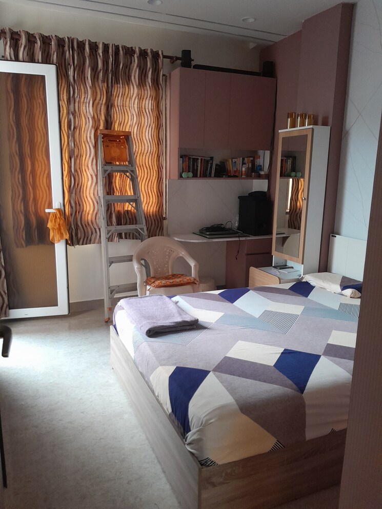 Kitchen, rohini sector 11 5 Bedroom 96 Sq.Mt. Builder Floor In Rohini Sector 11 Delhi 9384139