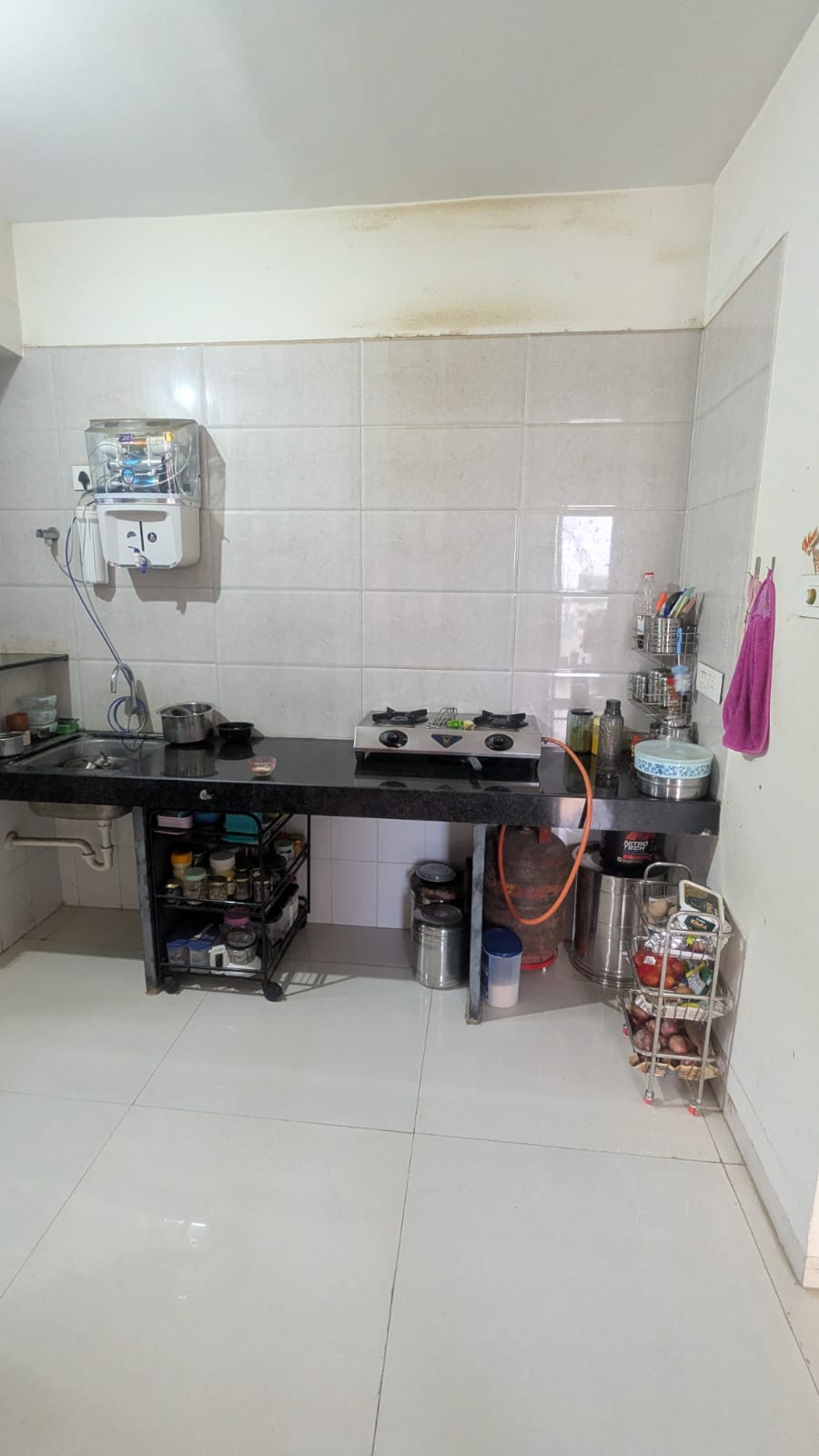 2 BHK Apartment For Rent in Kohinoor Falcon