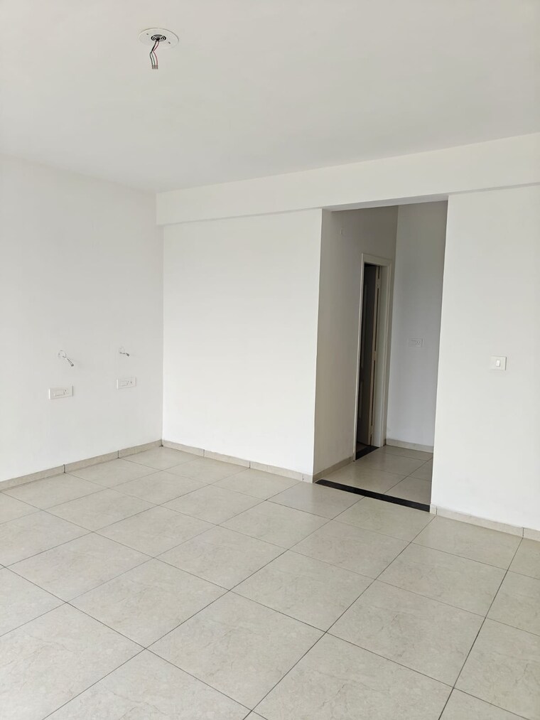 Room, sector 20 3 Bedroom 1800 Sq.Ft. Apartment In Sector 20 Panchkula 9384145