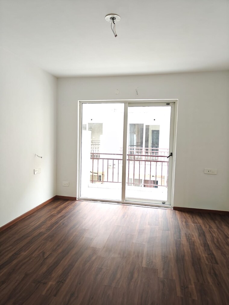 Room, sector 20 3 Bedroom 1800 Sq.Ft. Apartment In Sector 20 Panchkula 9384145
