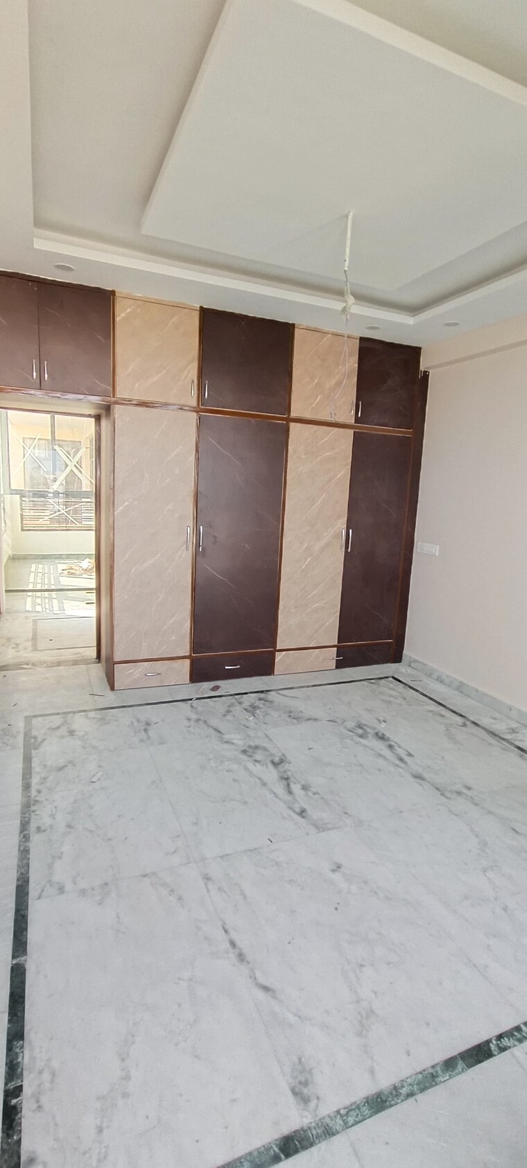 Room, sector 20 3 Bedroom 1800 Sq.Ft. Apartment In Sector 20 Panchkula 9384156
