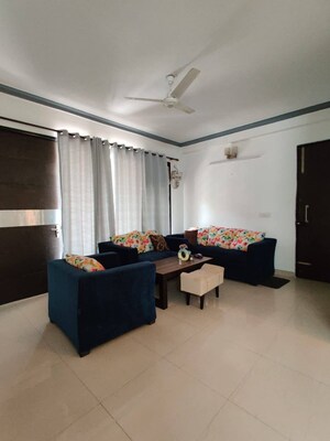Bedroom in Studio Apartment at Cosmos Executive, Sector 3 – for Rent