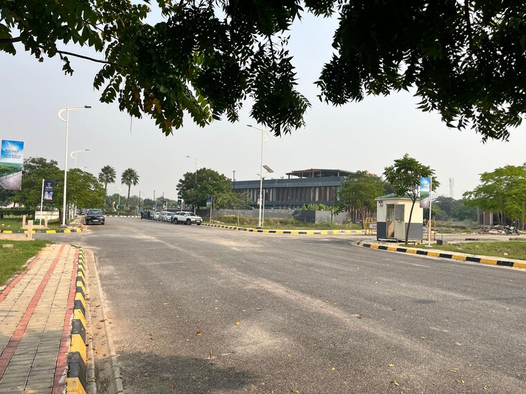 Exterior View, orris-greenbay-golf-village-plots  250 Sq.Yd. Plot In Sector 22d Yamuna Expressway Greater Noida 9384160