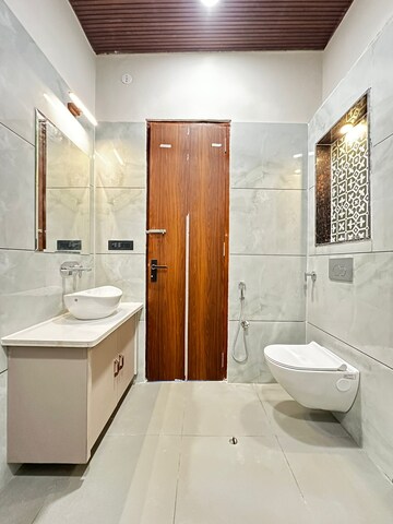 Bathroom in 4 BHK Villa at Mansarovar Extension – for Sale