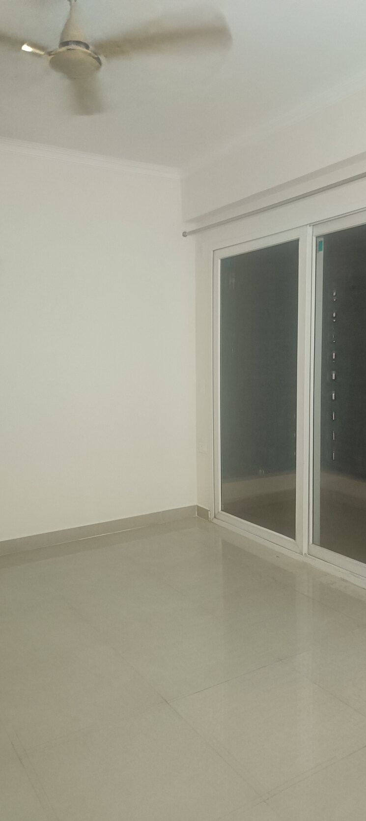 Room, amrapali-crystal-homes 3 Bedroom 1700 Sq.Ft. Apartment In Sector 76 Noida 9384173