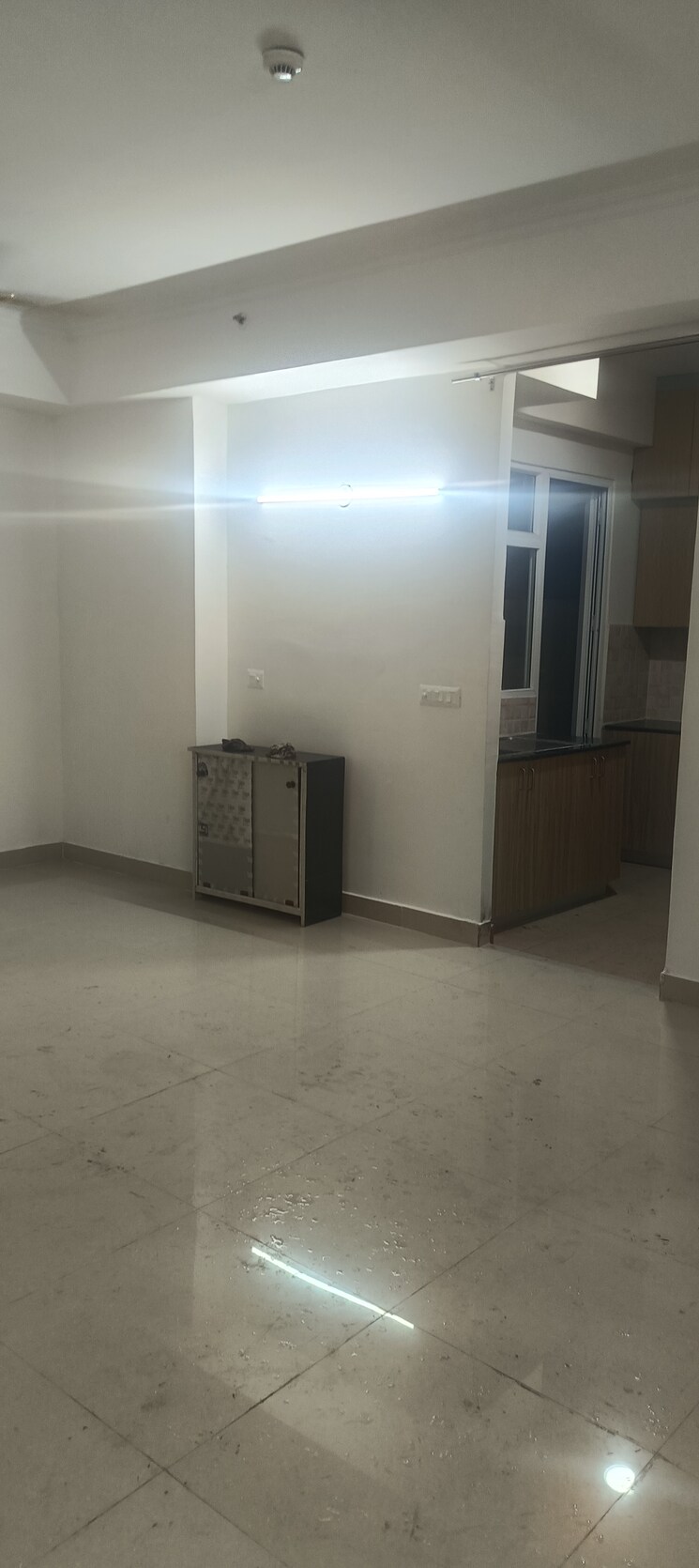 Room, amrapali-crystal-homes 3 Bedroom 1700 Sq.Ft. Apartment In Sector 76 Noida 9384173