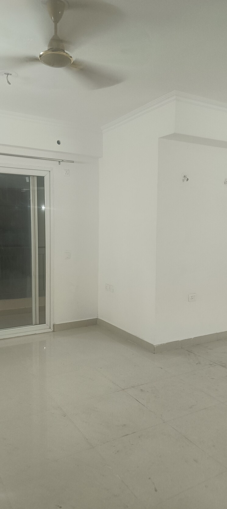 Room, amrapali-crystal-homes 3 Bedroom 1700 Sq.Ft. Apartment In Sector 76 Noida 9384173