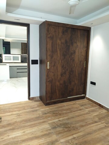 Room in 1 BHK Builder Floor at Saket – for Rent