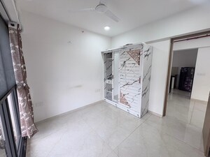 Room in 2 BHK Apartment at Godrej Urban Park, Chandivali – for Rent