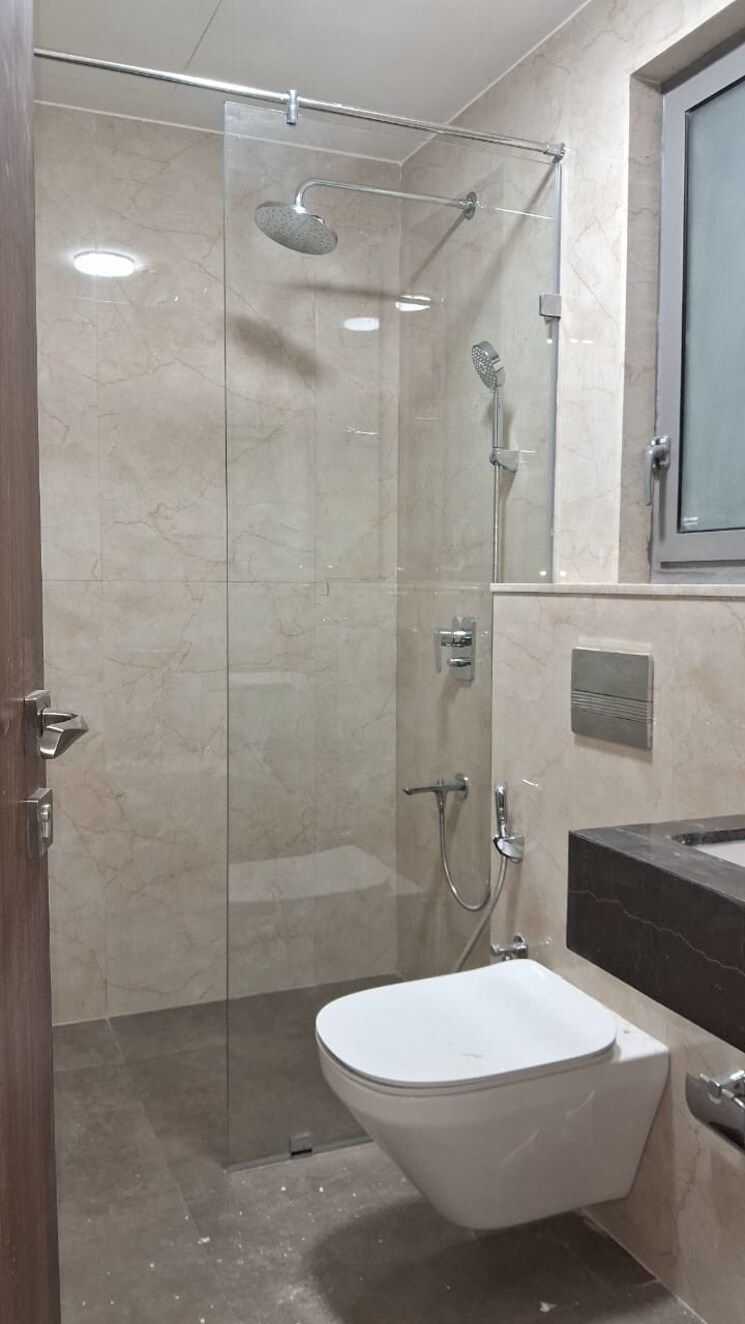 Bathroom, piramal-mahalaxmi 2 Bedroom 760 Sq.Ft. Apartment In Mahalaxmi Mumbai 9384178