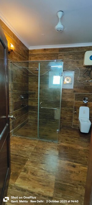 Bathroom in 6 BHK Independent House at Sainik Farm – for Rent