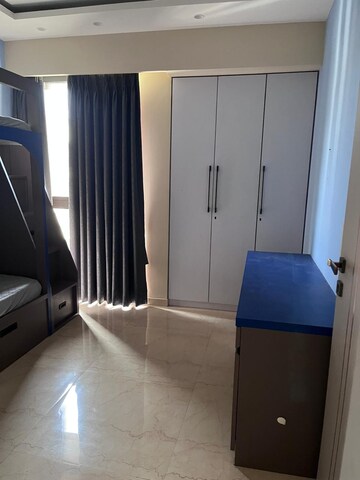 Team Area in 3 BHK Apartment at Lodha Sterling, Kolshet Road – for Sale