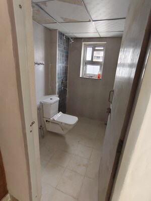 Bathroom in 3 BHK Apartment at Golf Links – for Sale