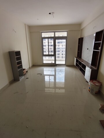 Living Room in 3 BHK Apartment at Golf Links – for Sale