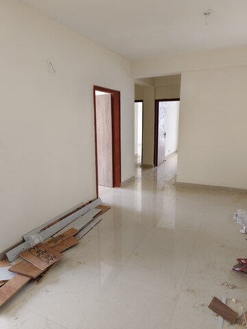 Room in 3 BHK Apartment at Golf Links – for Sale