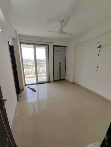 Room in 3 BHK Apartment at Sector 19b Dwarka – for Sale