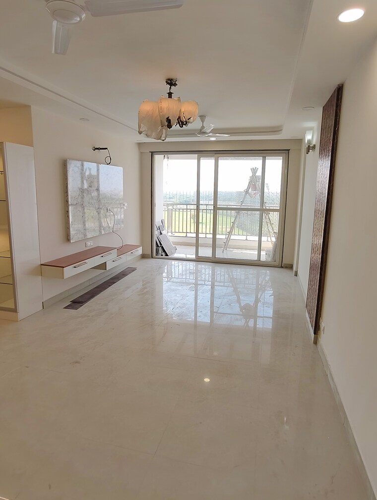 Room, sector 19b dwarka 3 Bedroom 1850 Sq.Ft. Apartment In Sector 19b Dwarka Delhi 9384221