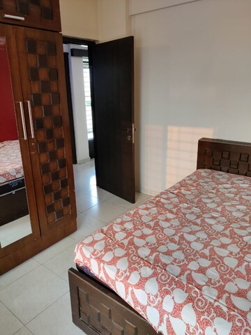 Bedroom in 2 BHK Apartment at Deep Tower, Andheri West – for Rent