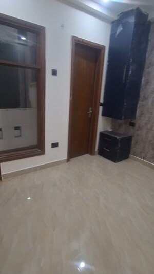 Room in 3 BHK Builder Floor at Fidato Honour Homes, Sector 89 – for Sale