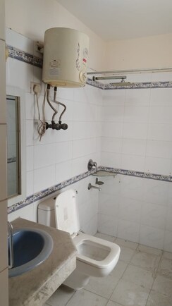 6 BHK Villa For Sale in Sai Kutir Sector 49