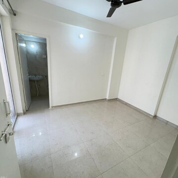 Room in 2 BHK Apartment at Signature The Millennia 3, Sector 37d – for Rent